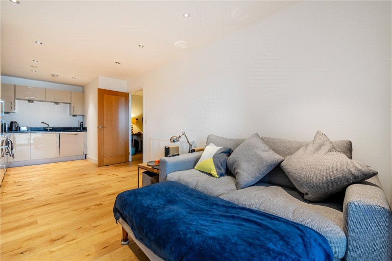 Kingman Way, Newbury, Berkshire, RG14