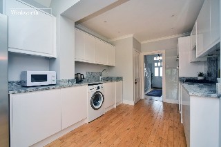 Lindsay Road, Worcester Park, KT4
