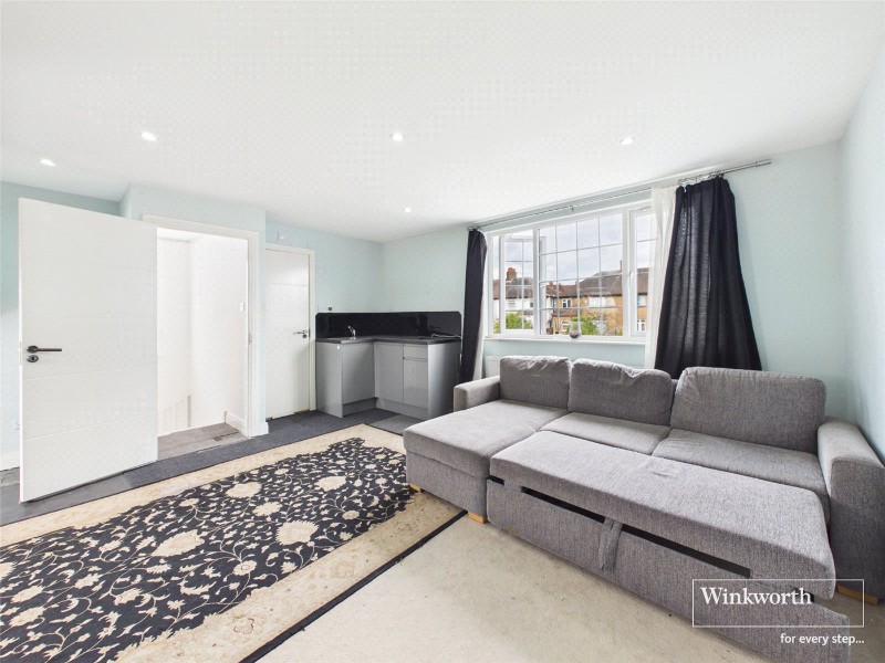 Colindeep Gardens, Hendon, London, United Kingdom, NW4
