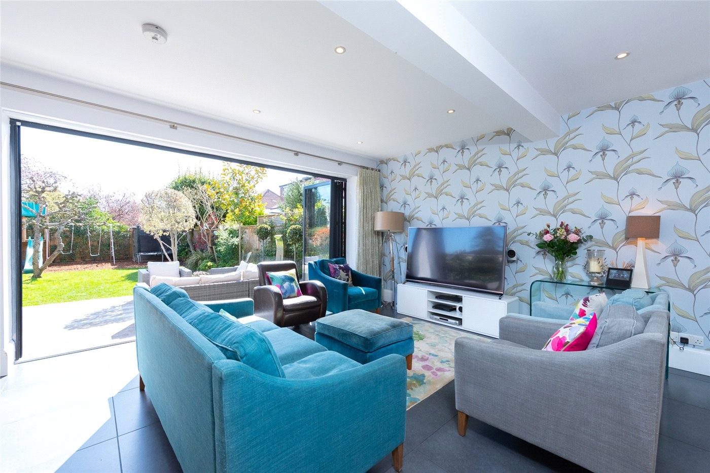 5 bedroom property for sale in Wimbledon Park Road, Southfields, London, SW18 £1,200,000