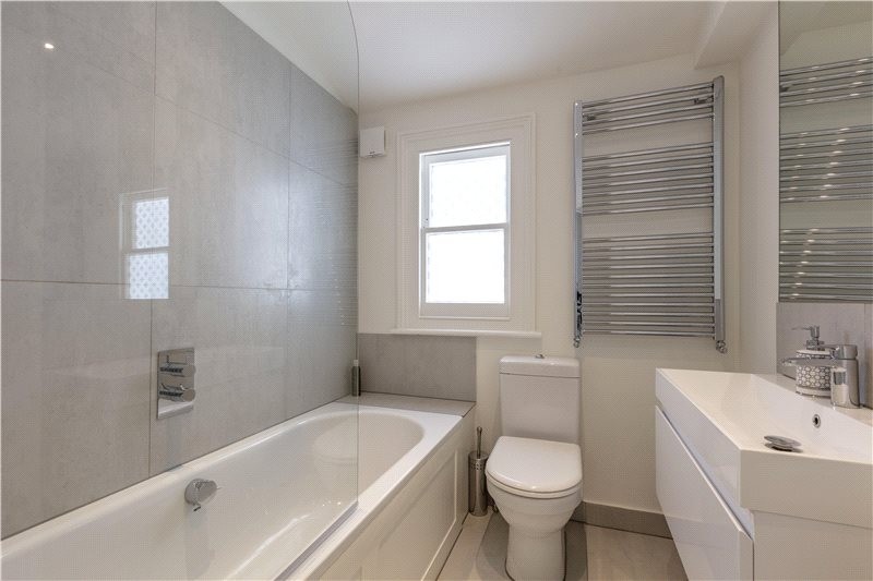 Cleveland Gardens, Barnes, London, SW13