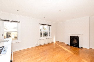 Grange Park, London, W5