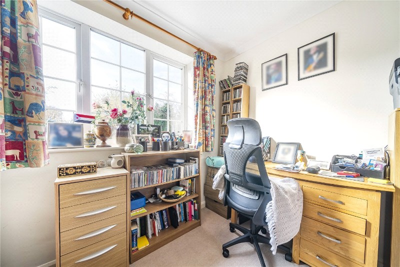 Heather Close, Farnham, Surrey, GU9