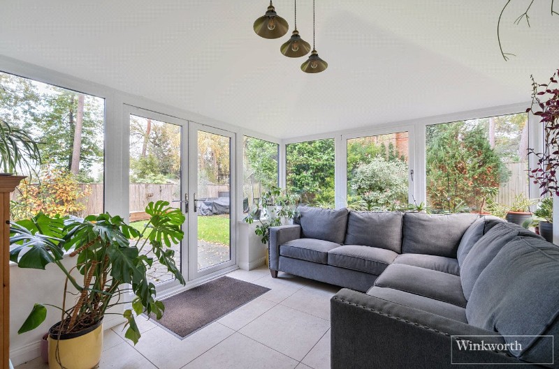 Weston Grove, Bagshot, Surrey, GU19