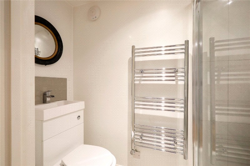 Dallas Road, London, W5