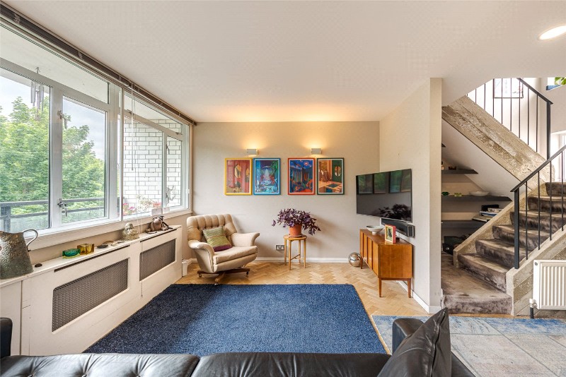 Churchill Gardens, London, SW1V