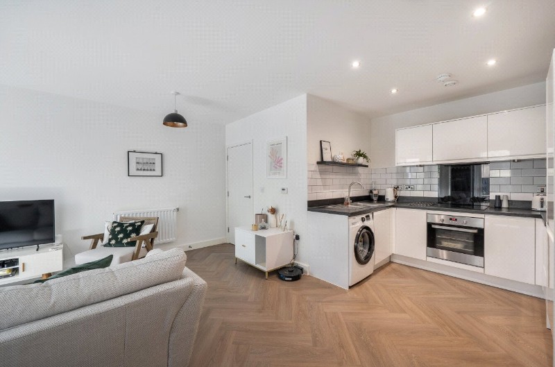 Apple Yard, London, SE20