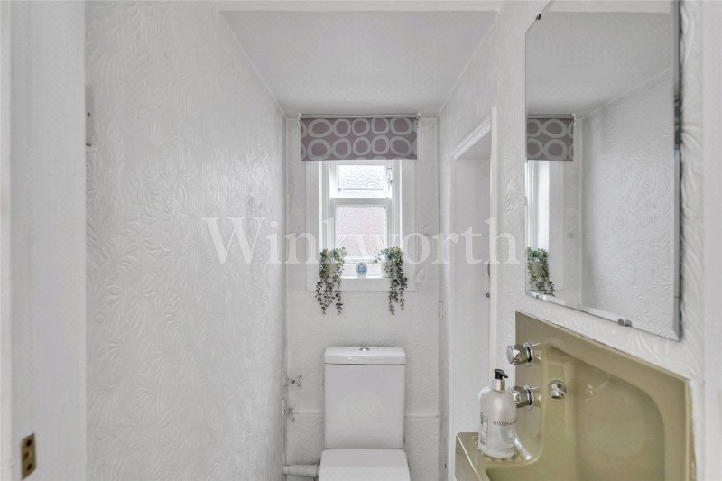The Ridgeway, London, NW11