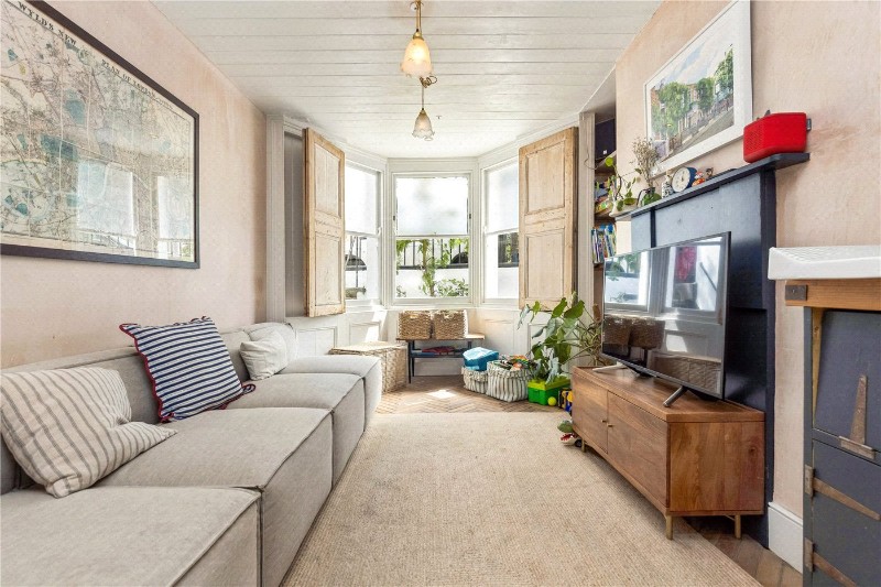 Nevill Road, London, N16