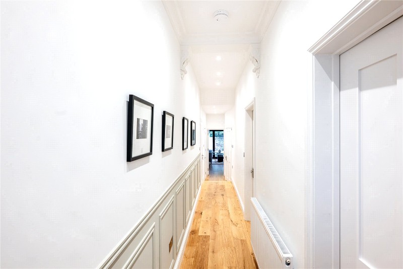 Eynham Road, London, W12