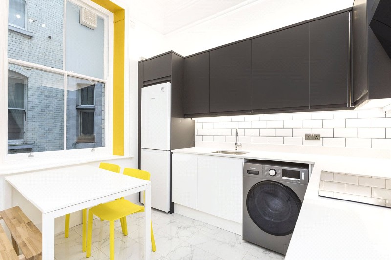 Bedford Avenue, London, WC1B