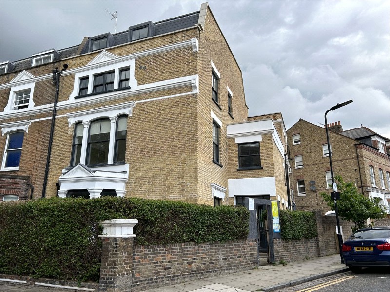 Princess Crescent, London, N4