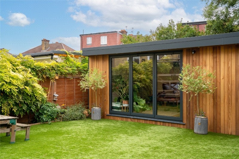 Rosedene Avenue, London, SW16