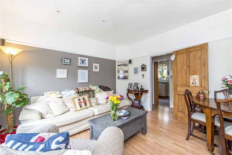 Cricklade Avenue, London, SW2