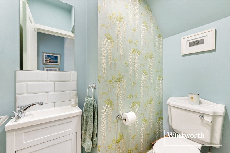 Rosemont Avenue, North Finchley, London, N12