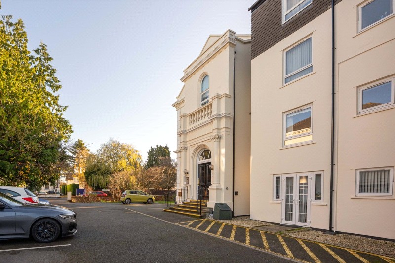 Kenilworth Road, Leamington Spa, Warwickshire, CV32