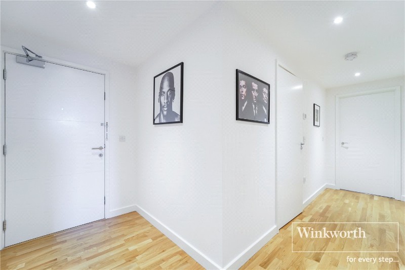 Baltic Avenue, Brentford, TW8