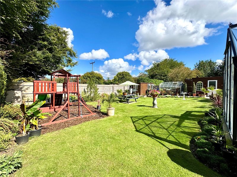 Nunton Drove, Nunton, Salisbury, Wiltshire, SP5
