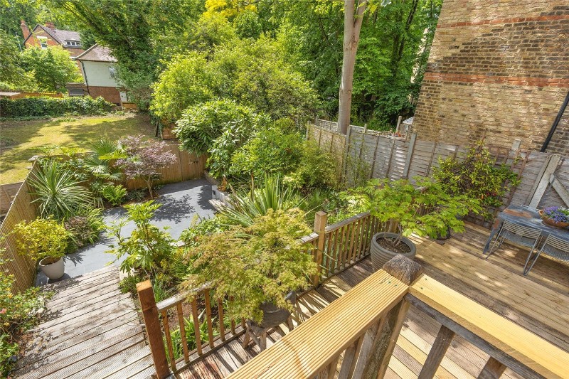 Border Crescent, London, SE26