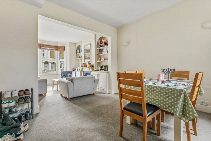 Graveney Road, London, SW17