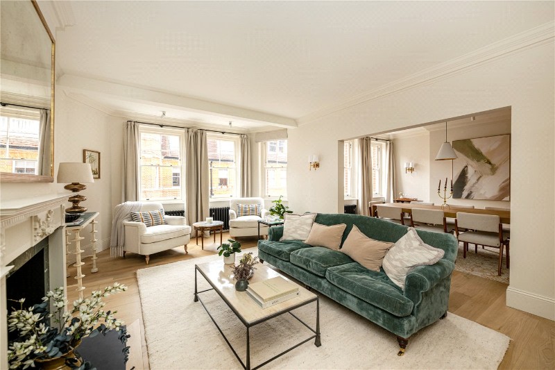 Cheyne Court, London, SW3