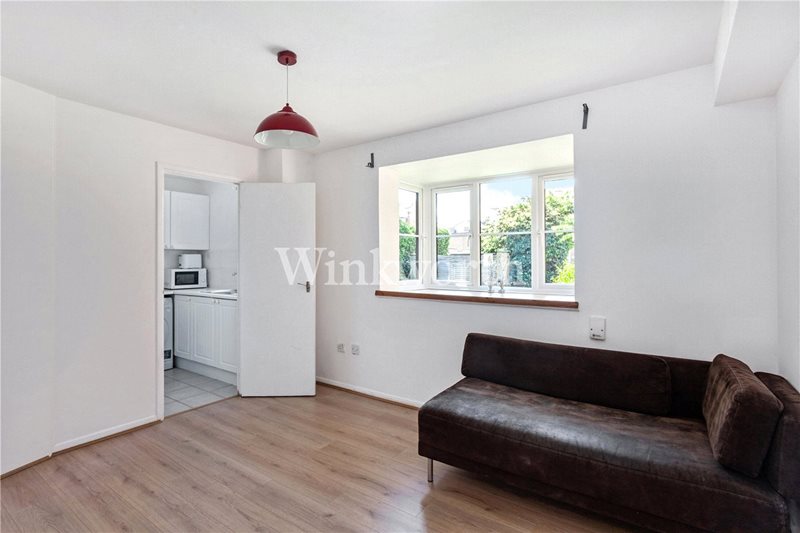Warwick Gardens, London, N4