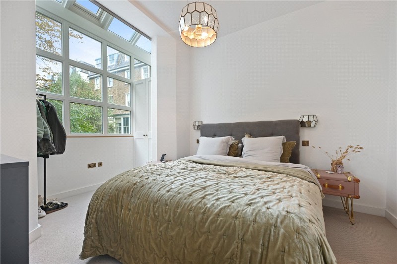 Westbourne Park Road, London, W11