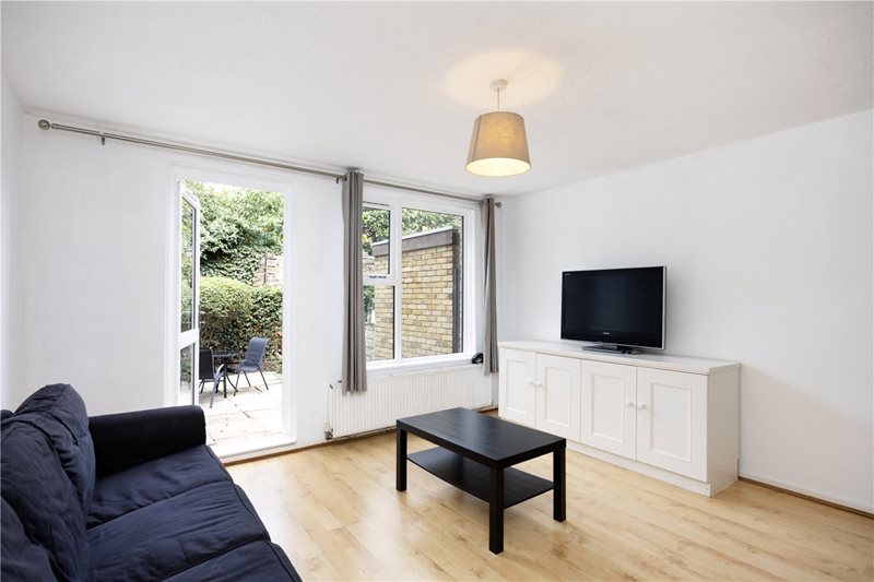 Normanby Close, London, SW15
