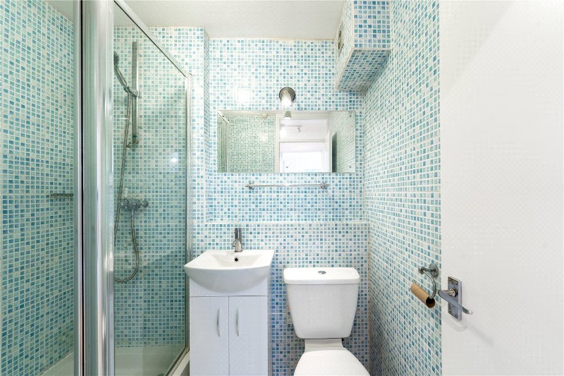 Woodridings, Elgin Road, Weybridge, Surrey, KT13