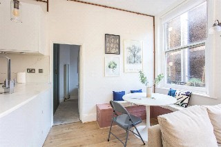 Vine Hill, London, EC1R