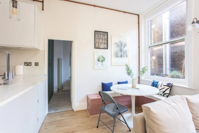 Vine Hill, London, EC1R