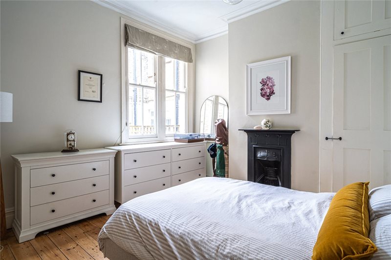 Glencairn Road, London, SW16