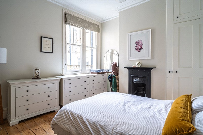 Glencairn Road, London, SW16
