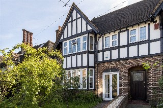 Woodfield Avenue, London, SW16