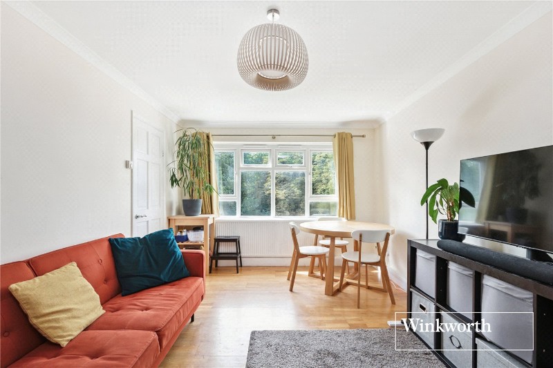 Nether Street, Finchley, London, N3