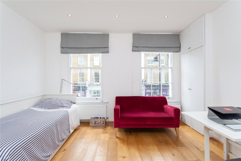 St. Peter's Street, Angel, N1