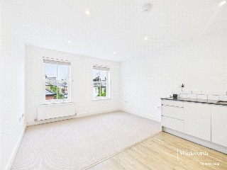 Queens Road, Reading, Berkshire, RG1