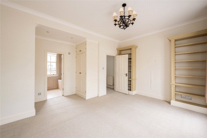 Ordnance Mews, London, NW8