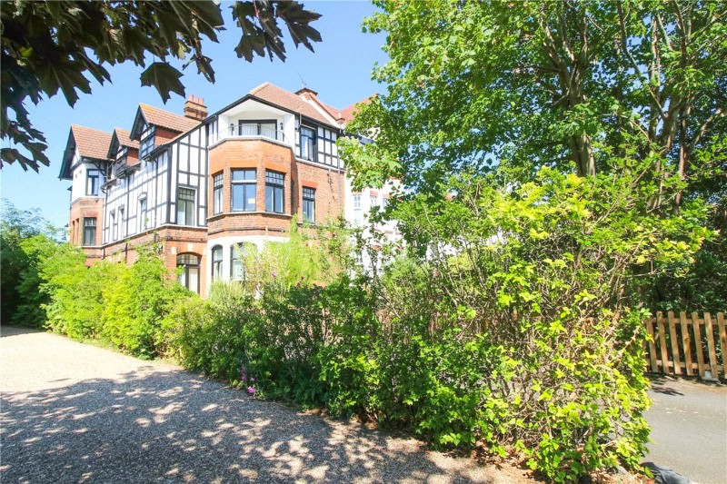 Imperial Avenue, Westcliff-on-Sea, Essex, SS0