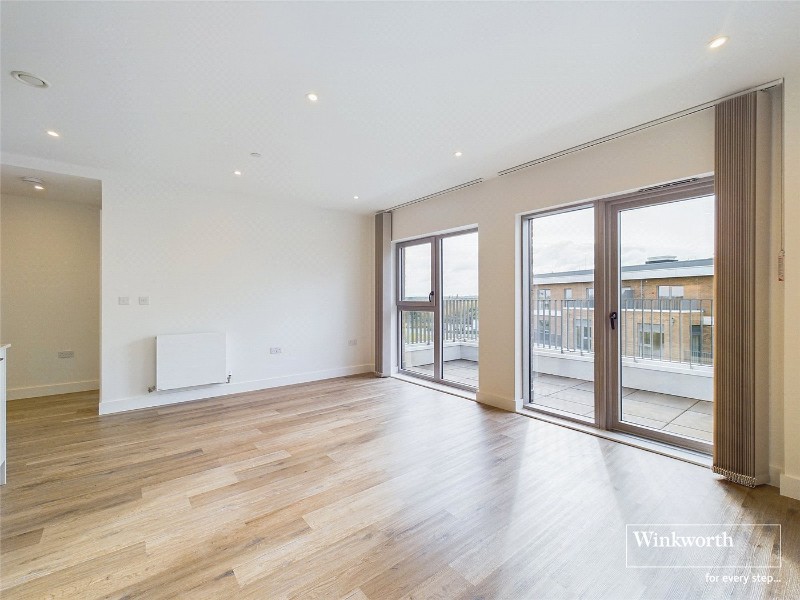 Flagstaff Road, Bankside Gardens, Reading, Berkshire, RG2