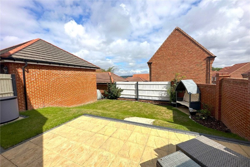 Great Crescent, Newbury, Berkshire, RG14