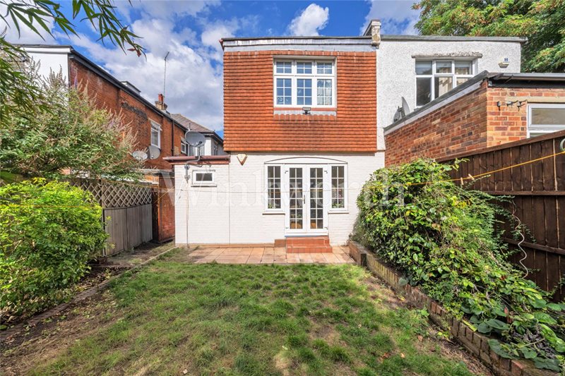 North End Road, London, NW11