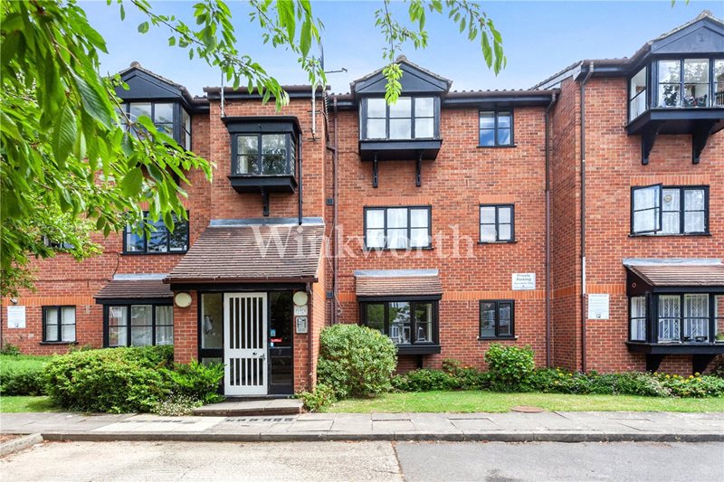 Warwick Gardens, London, N4