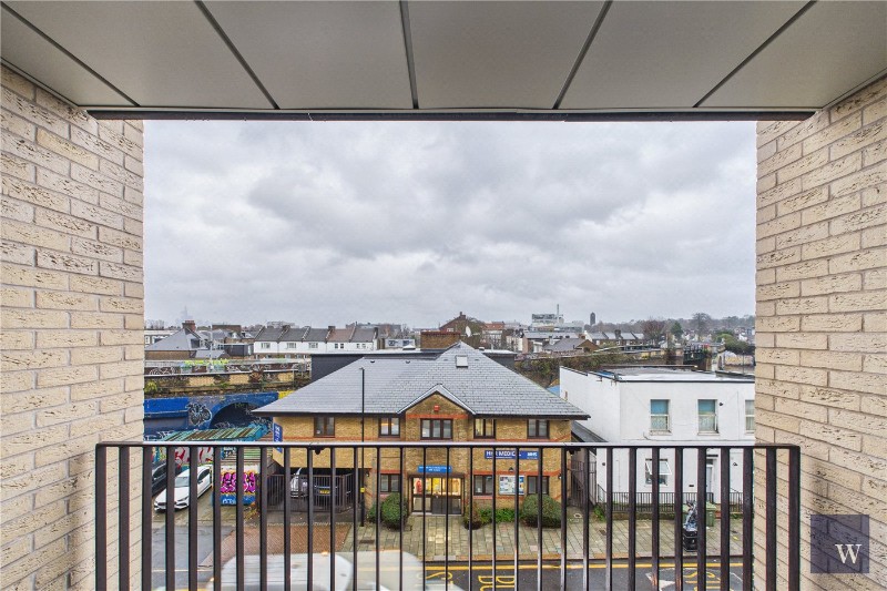 Herne Hill Road, London, SE24