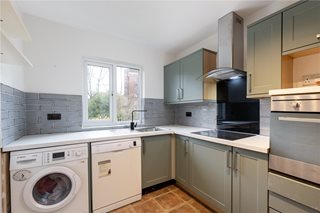 Westleigh Avenue, London, SW15