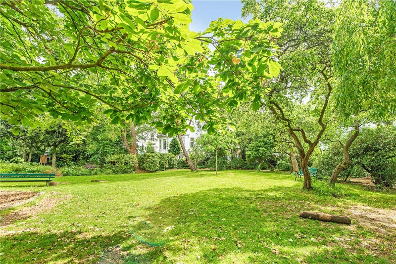 Lansdowne Road, London, W11