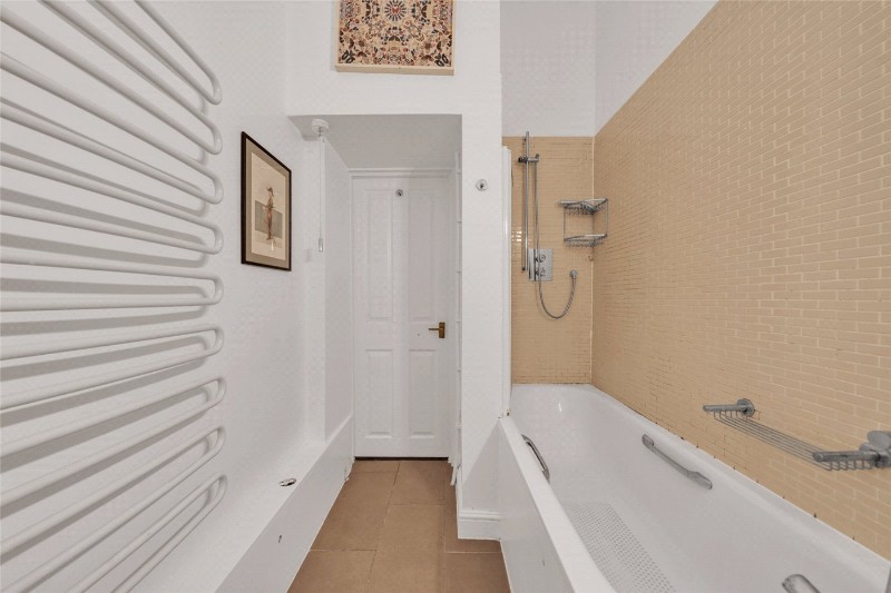 Elgin Avenue, London, W9