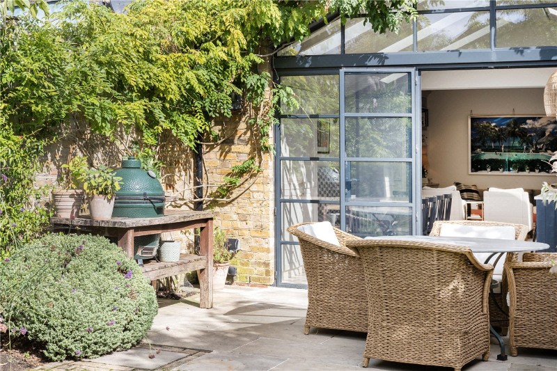 Herbert Gardens, London, NW10