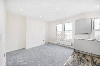 Davisville Road, London, W12