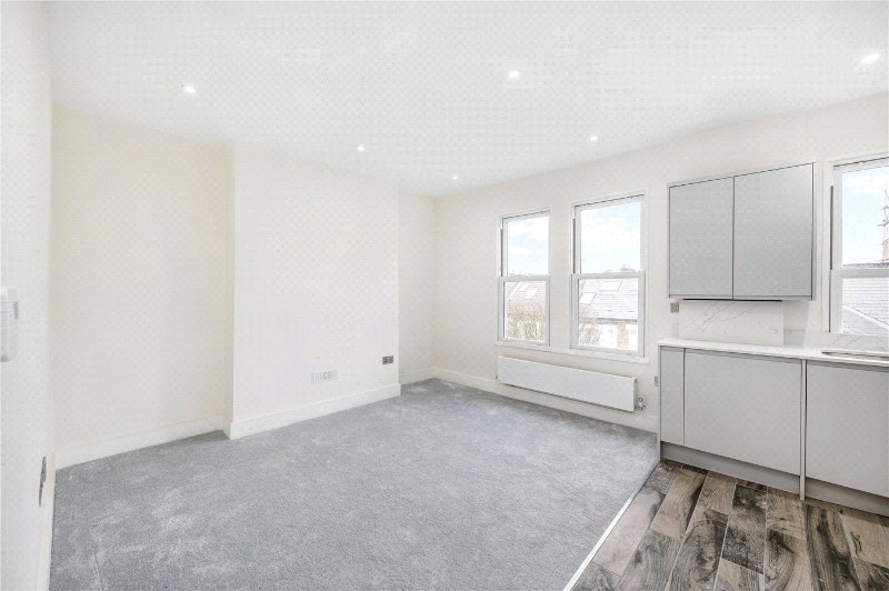 Davisville Road, London, W12